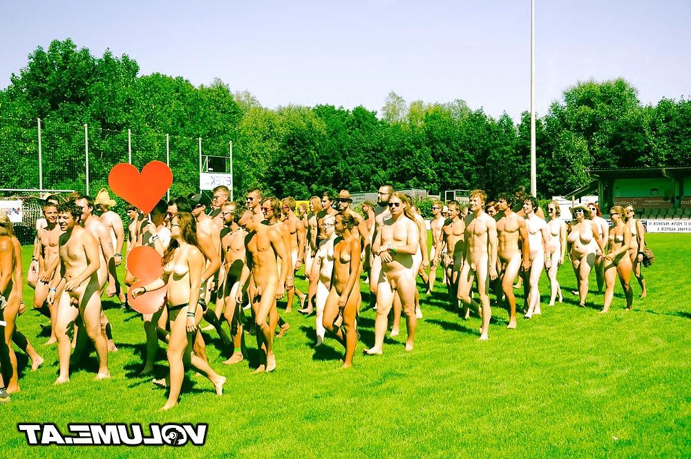 16P Naked group.