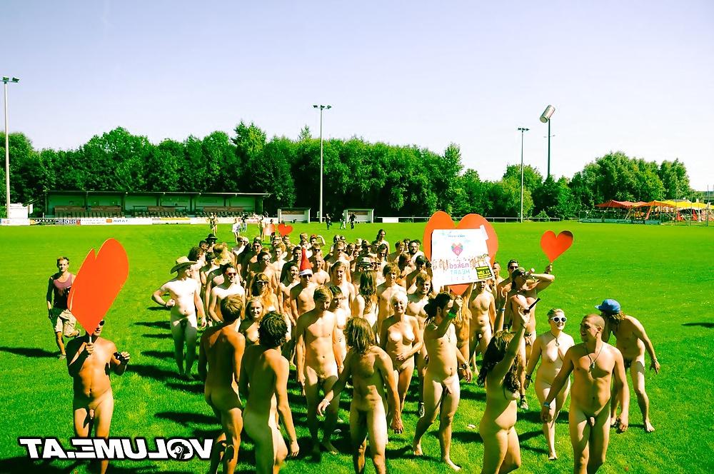 16P Naked group.