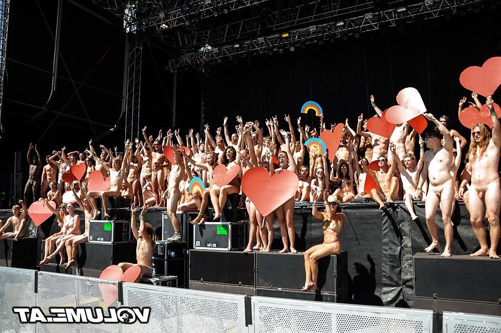 16P Naked group.