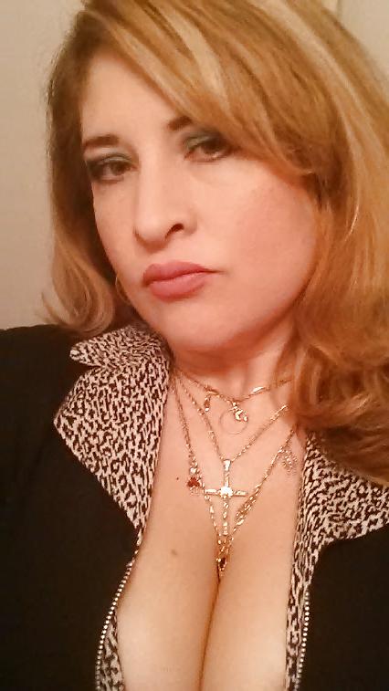 19P Gorgeous thick latina cougar
