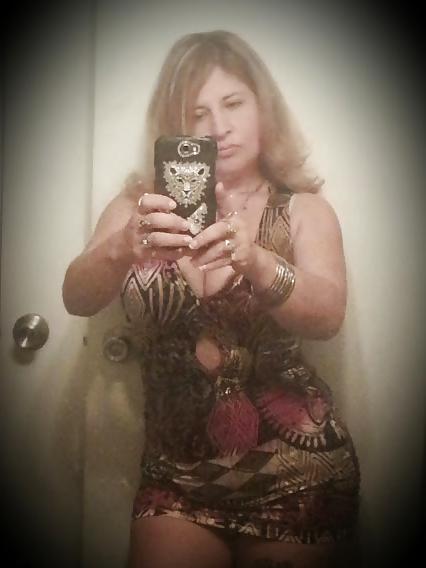 19P Gorgeous thick latina cougar