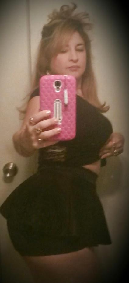 19P Gorgeous thick latina cougar