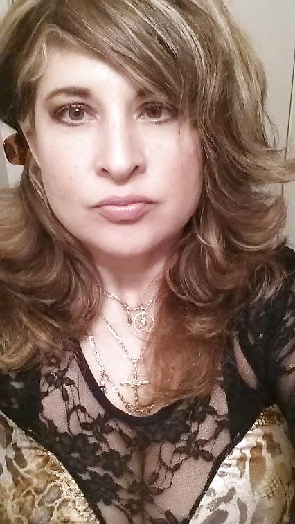 19P Gorgeous thick latina cougar