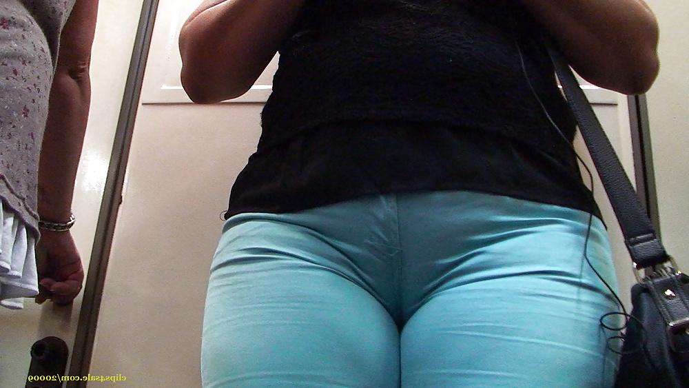 4P Candid asses