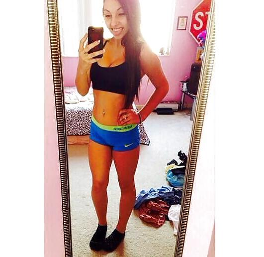 25P Amateur Twitter Girls Wearing Nike Pro spandex shorts