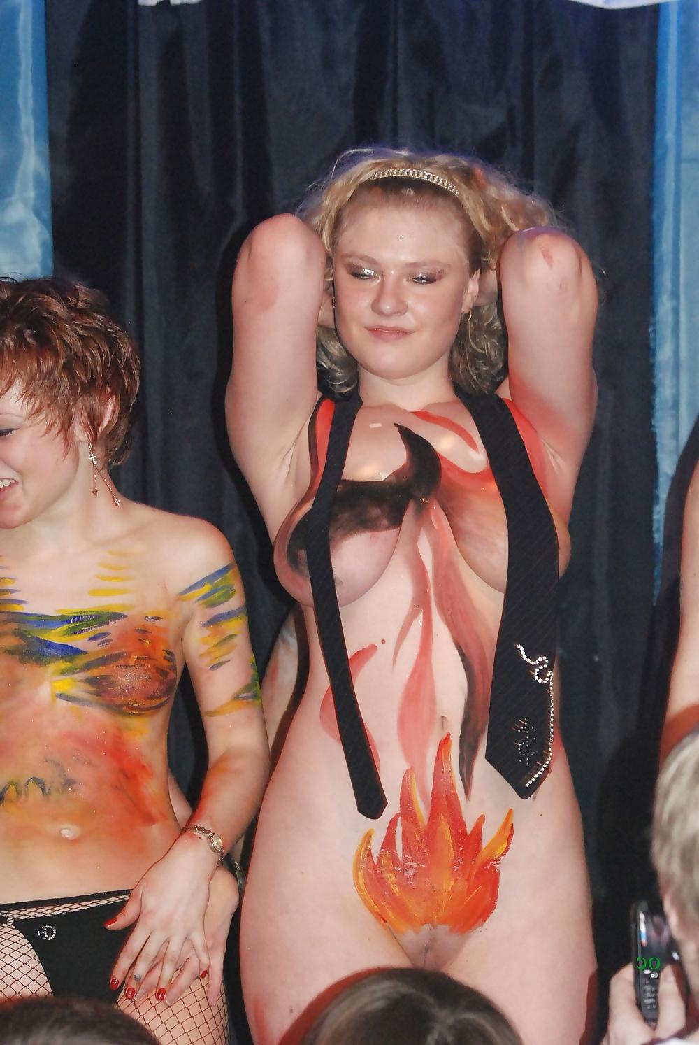 25P Even More Teen Sluts Show Titties - Enjoy CardinalRoss!