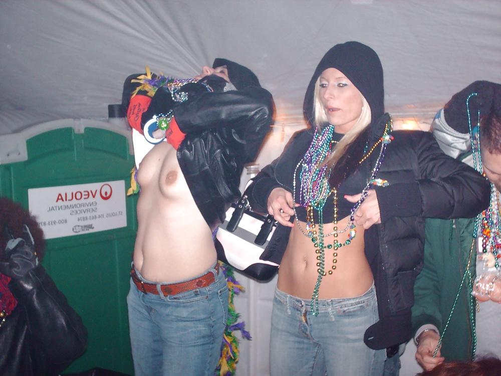 25P Even More Teen Sluts Show Titties - Enjoy CardinalRoss!