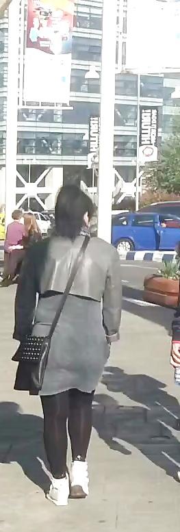 17P Spy sexy feet and legs romanian