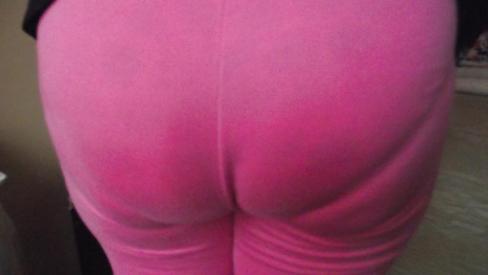 10P Wife panty line