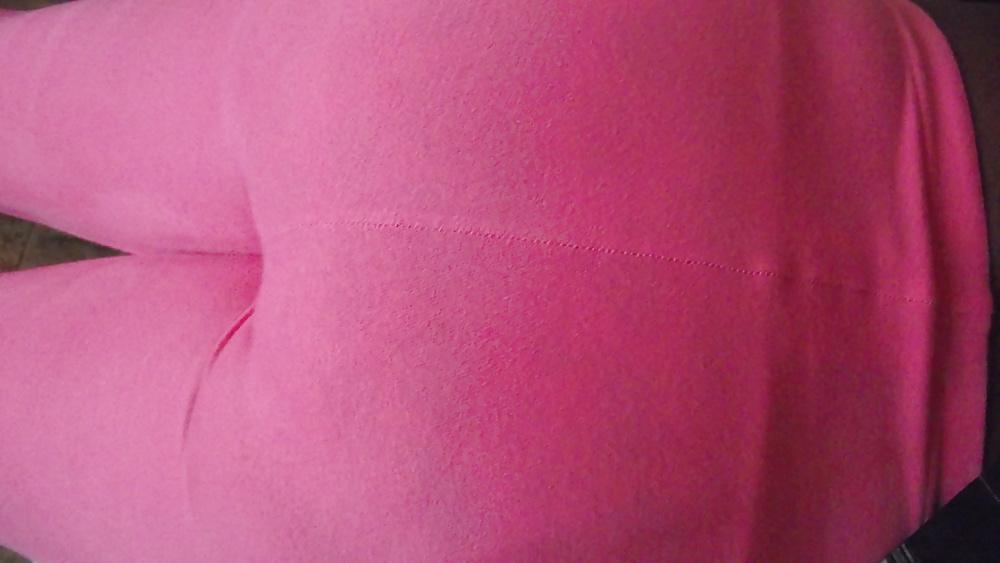 10P Wife panty line