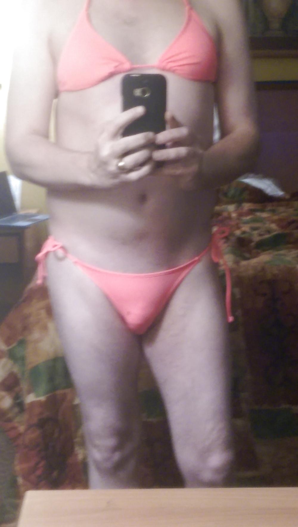 4P New pics of me in bikini in hotel