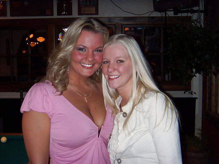 15P Hooters girl Casey and her big tits
