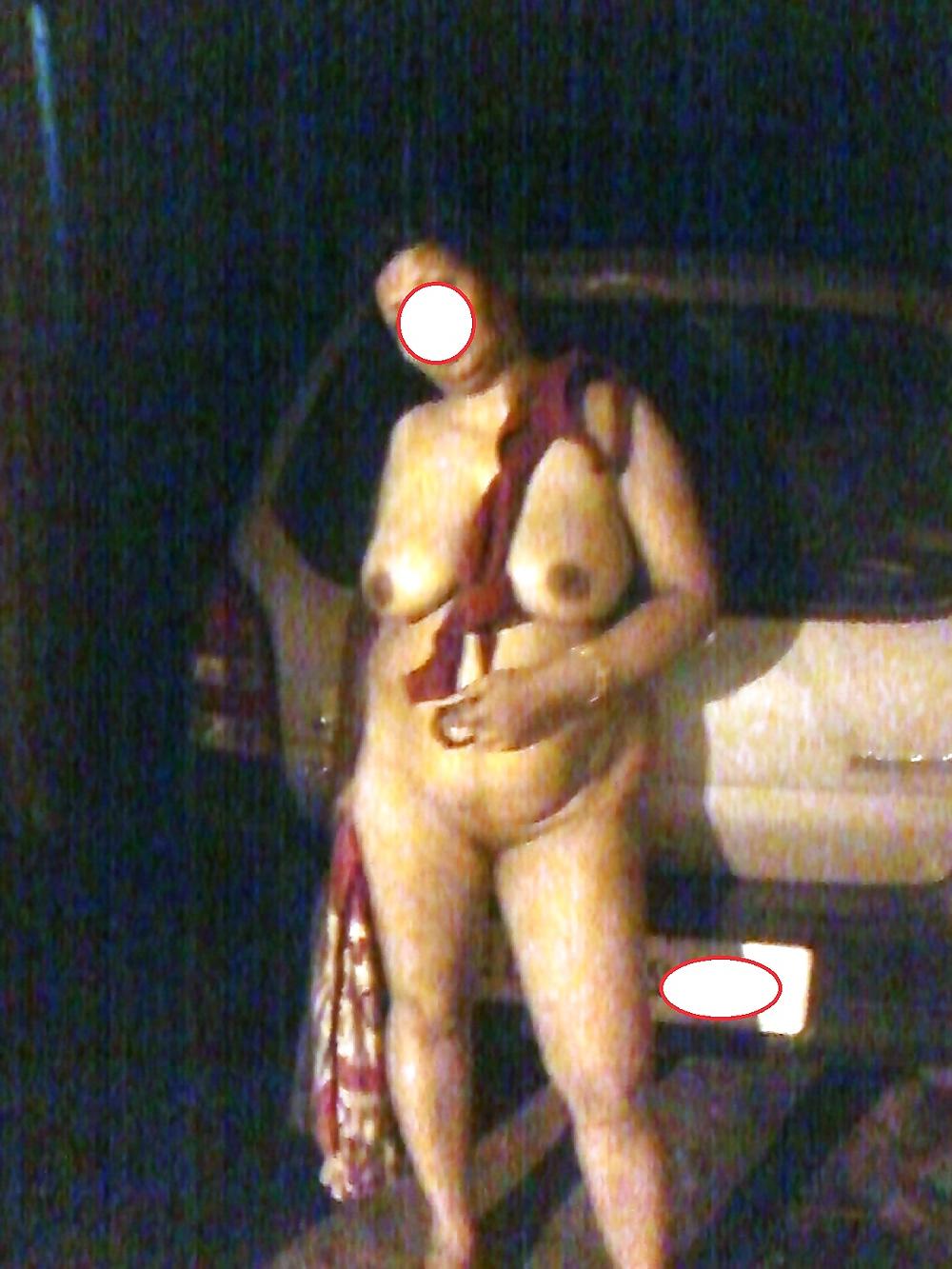 18P Indian hot housewife outdoor fun