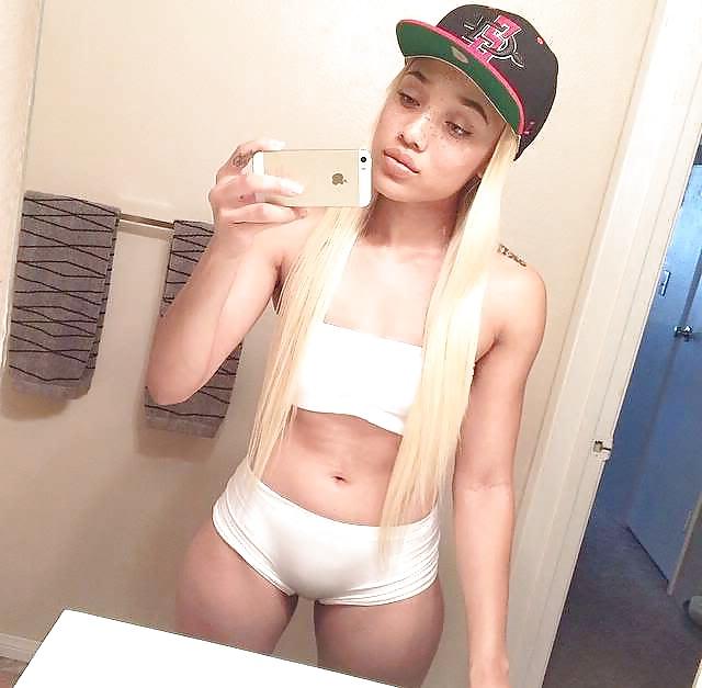 11P Camel Toe So Fat