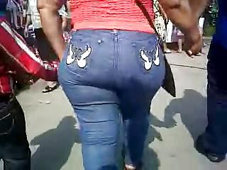 24P Wide hips mature 2