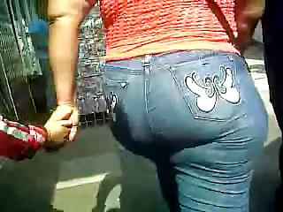 24P Wide hips mature 2
