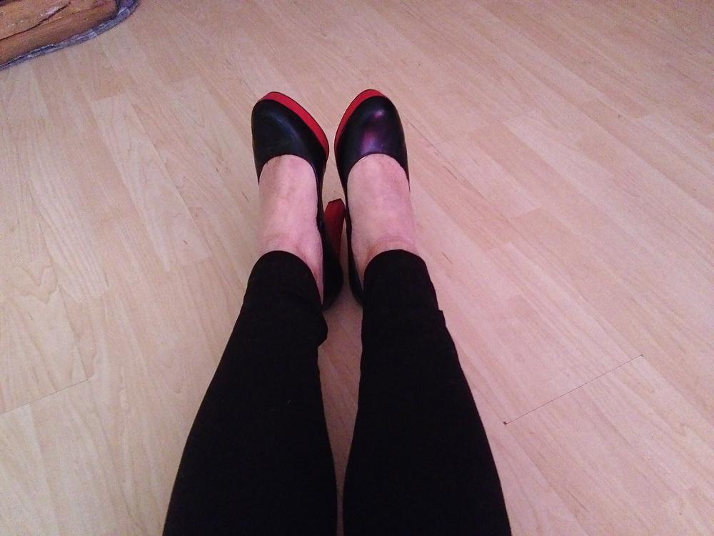25P Shoe to view