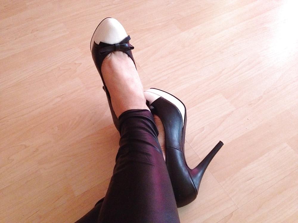 25P Shoe to view