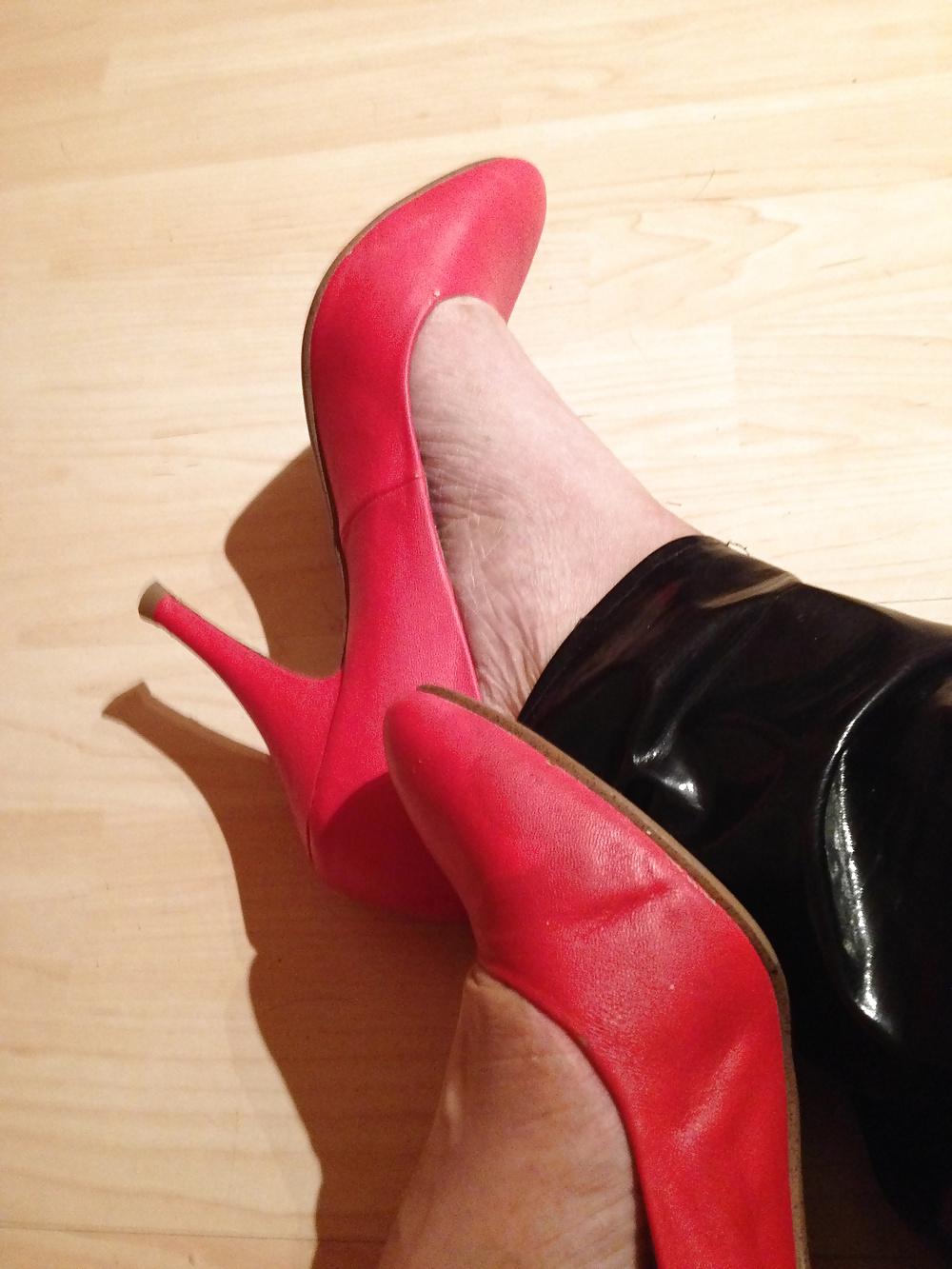 25P Shoe to view