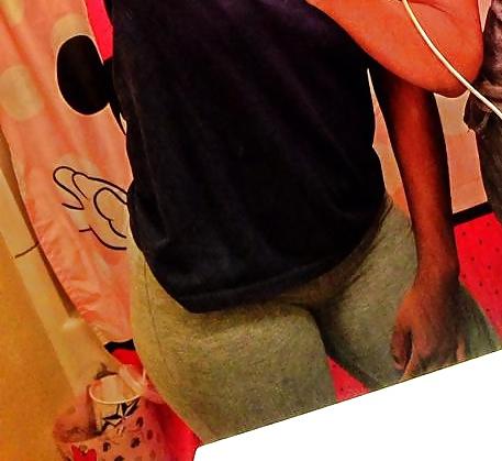 25P Camel toe and panty mound