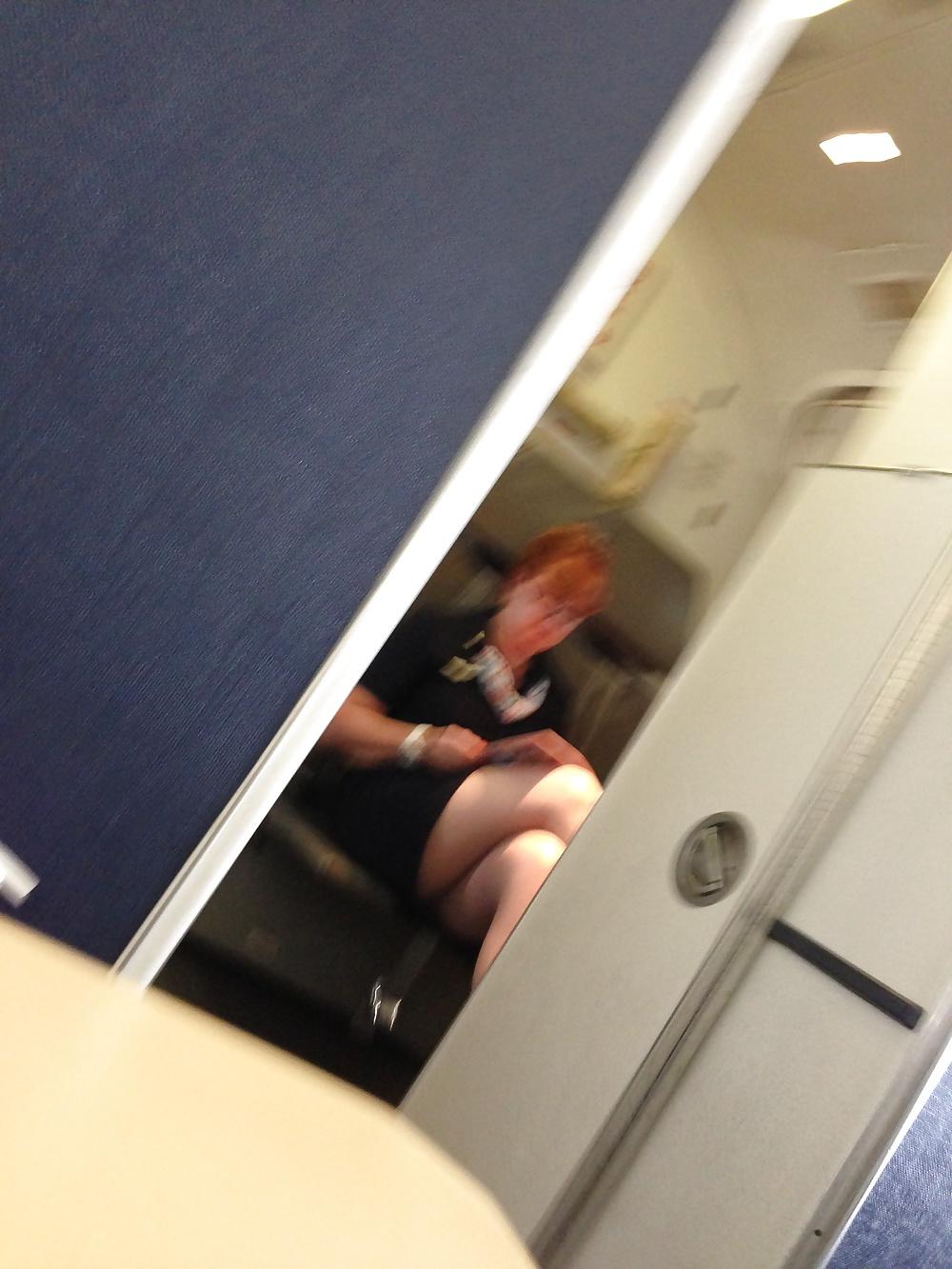 21P FIRST CLASS LEG SHOW FROM THE FIRST CLASS FLIGHT ATTENDANT