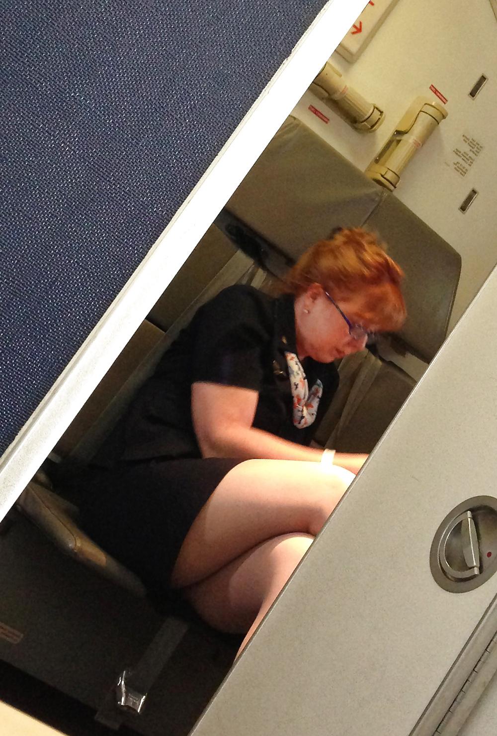 21P FIRST CLASS LEG SHOW FROM THE FIRST CLASS FLIGHT ATTENDANT