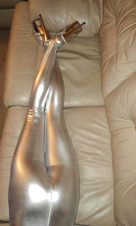 17P Her shiny body