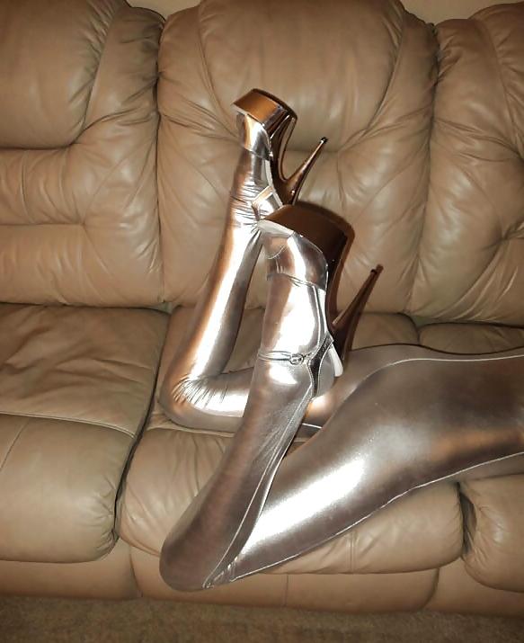 17P Her shiny body