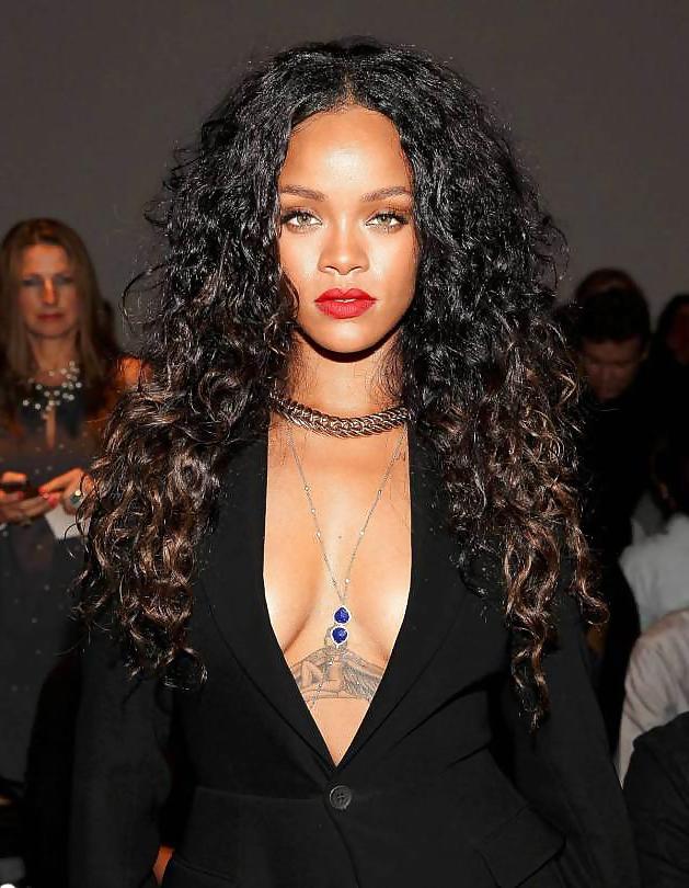 15P Rihanna NYC Fashion Show
