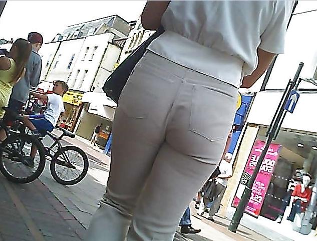 6P Candid Clothed Non Nude