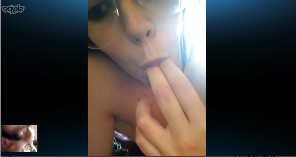 11P Wasted Italian Girl On Cam