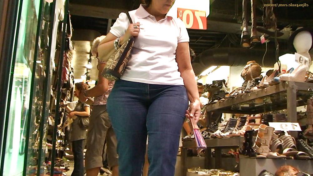 5P Candid asses from GLUTEUS DIVINUS