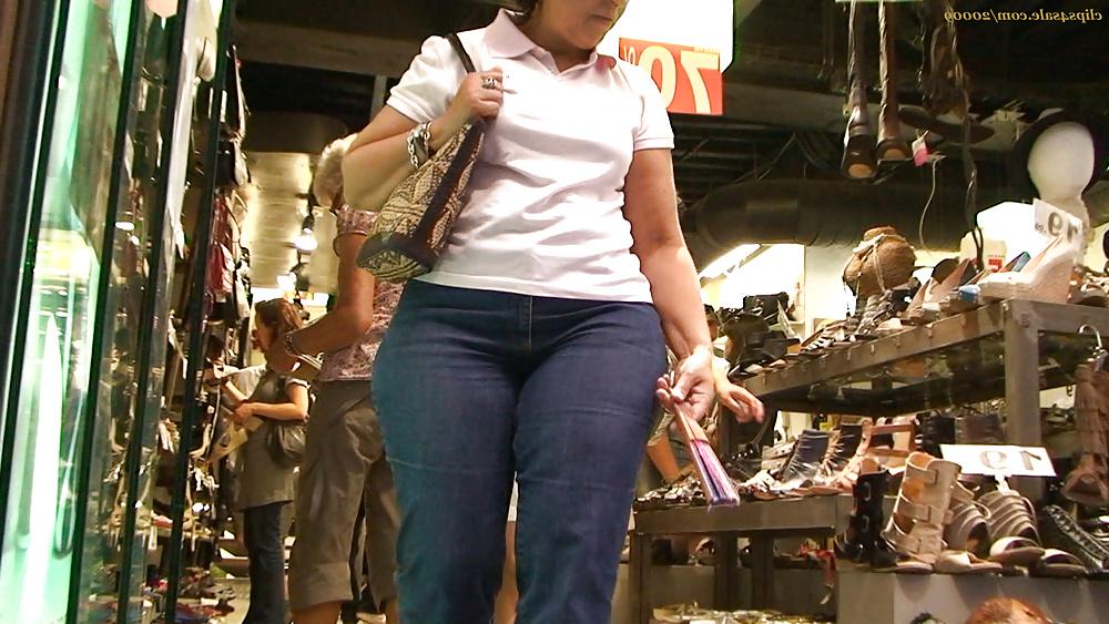 5P Candid asses from GLUTEUS DIVINUS