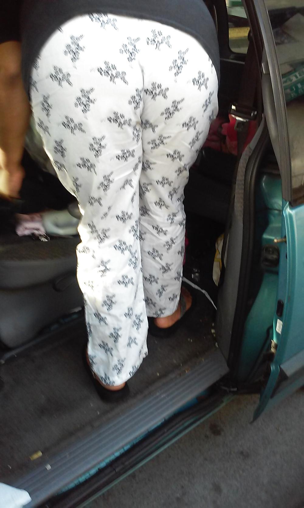 25P Candid wife
