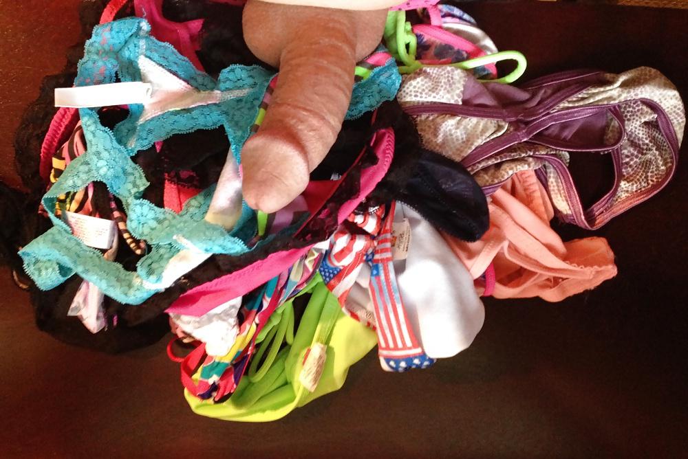 25P Panty pics and a bit more.....