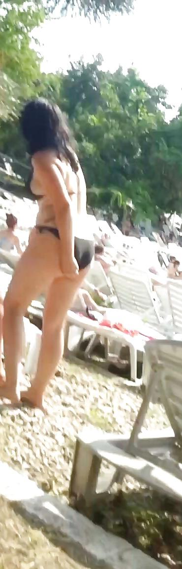 25P Spy sexy ass old + young pool romanian