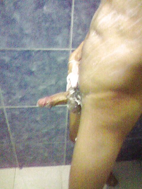 11P Hot twink in shower