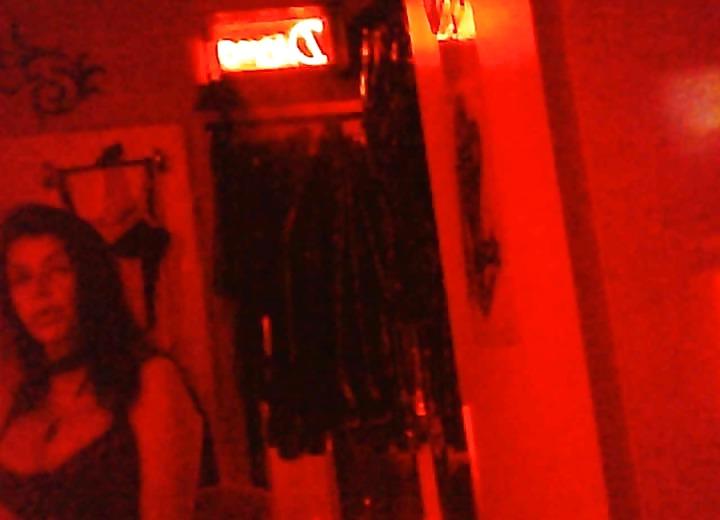24P 15.11.2011 frankfurt Whorehouse Leierkasten