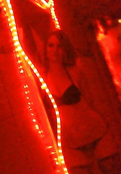 24P 15.11.2011 frankfurt Whorehouse Leierkasten