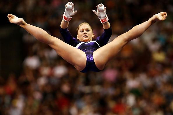 10P Foto-shop samples on cute gymnastics