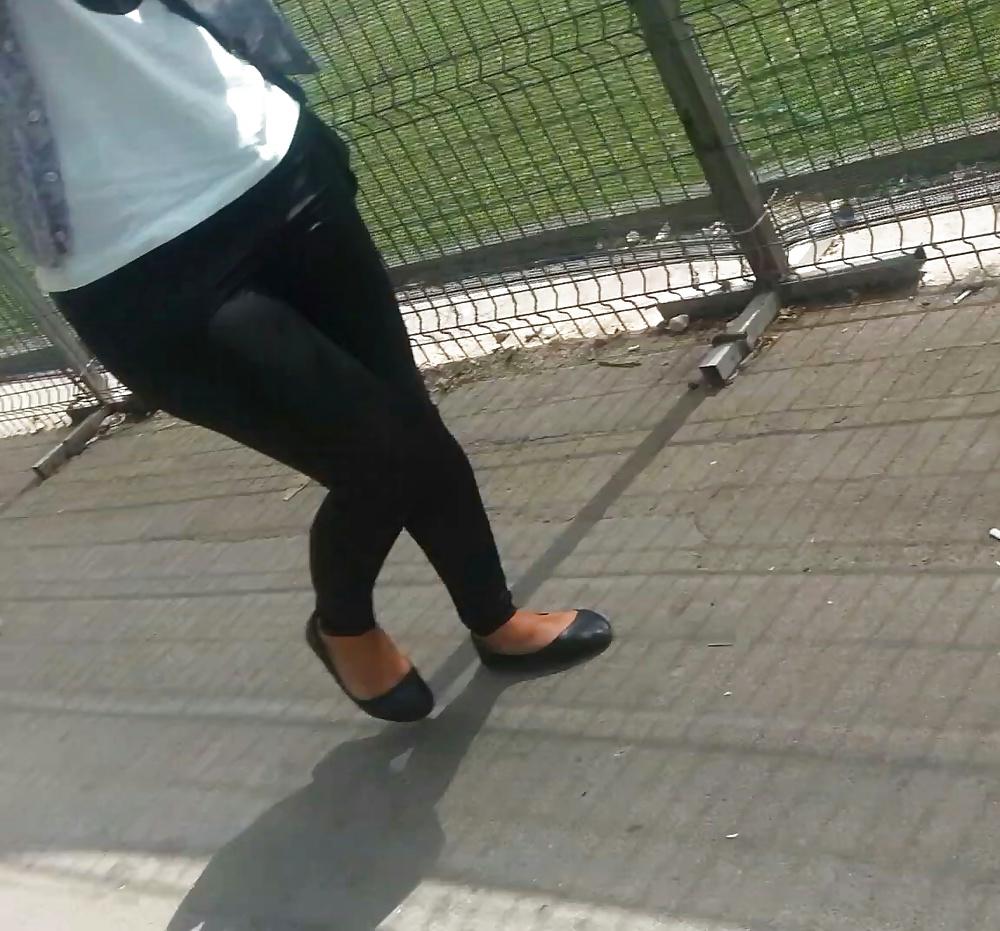 24P Spy old + young feet and legs romanian
