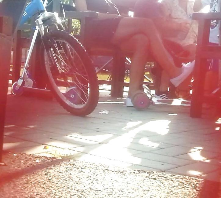 24P Spy old + young feet and legs romanian