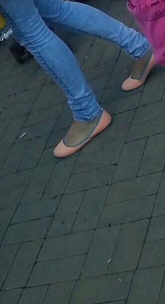 24P Spy old + young feet and legs romanian