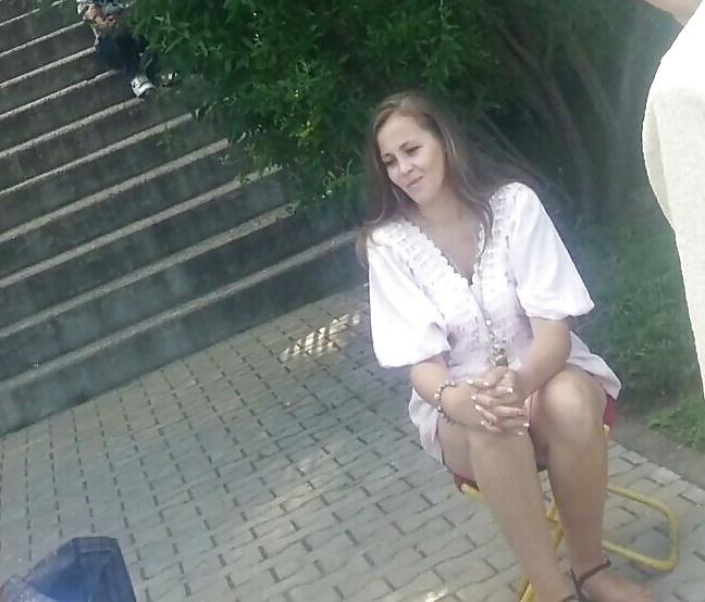 24P Spy old + young feet and legs romanian