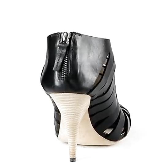 25P Boots The Queen of Fetish for Fetish Queens