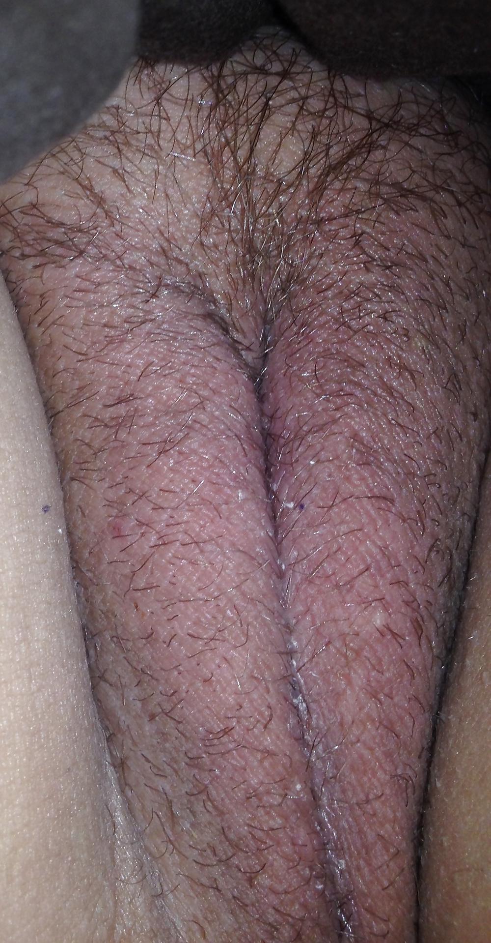 25P Wife pussy close up
