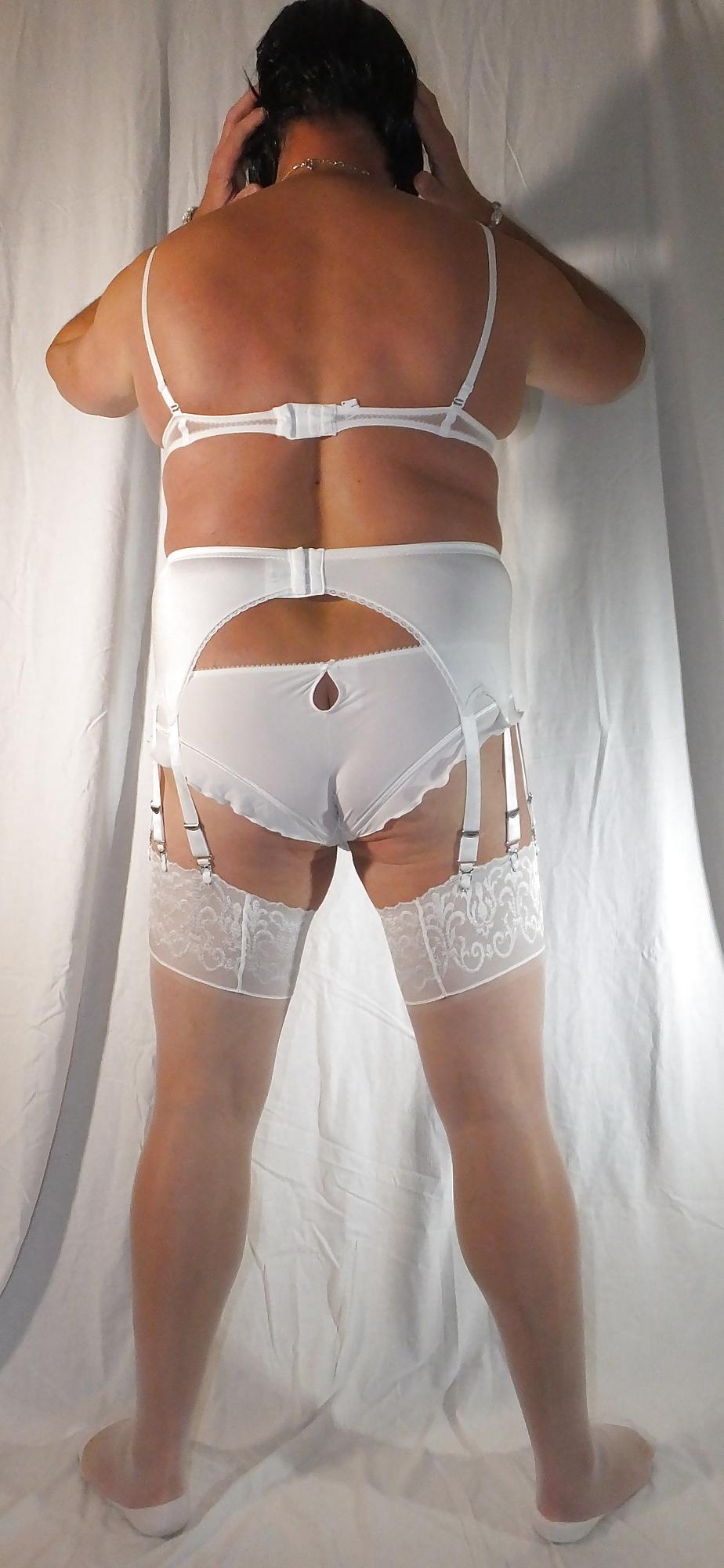 25P Shemale And Crosdressers White Panty