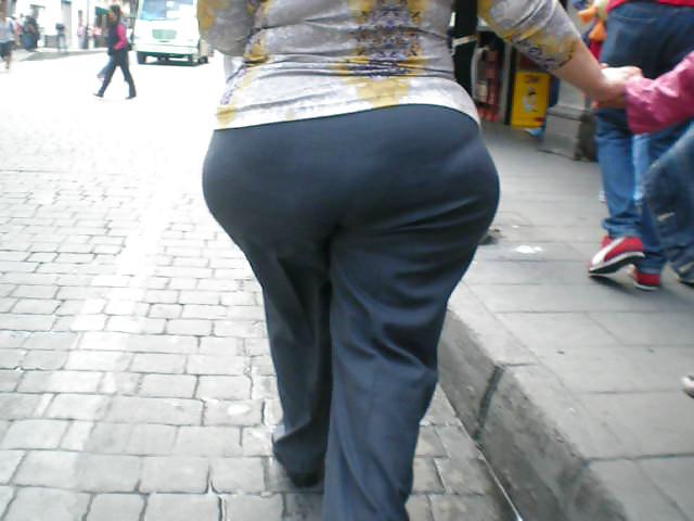 25P Wide hips mature