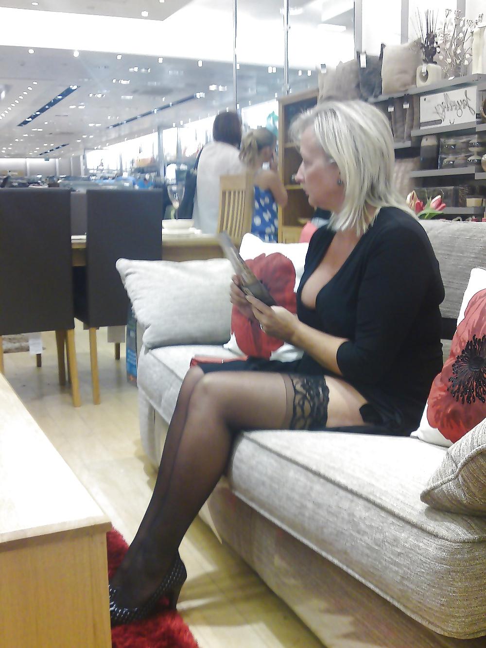 25P Only the best amateur mature ladies.37