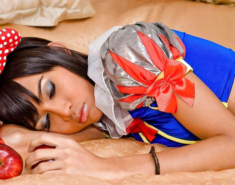 22P Snow White